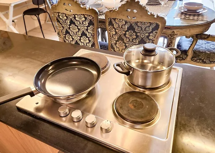 Spacious 2br 110sqm, Near Moa, Ps4, Printer * Манила