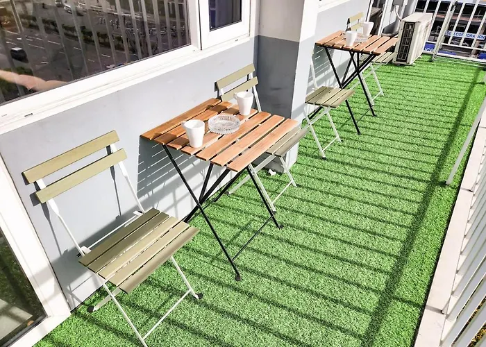 Spacious 2br 110sqm, Near Moa, Ps4, Printer Апартаменты Манила
