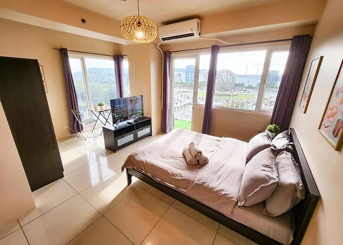 Spacious 2br 110sqm, Near Moa, Ps4, Printer Манила